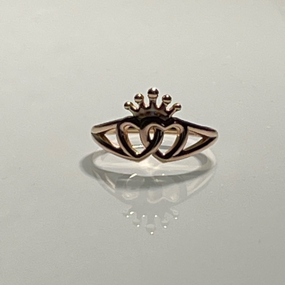 Pandora rose gold ring